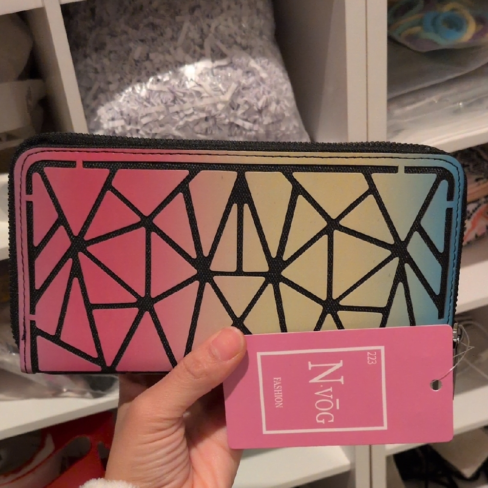 Geometric Gradient Wallet